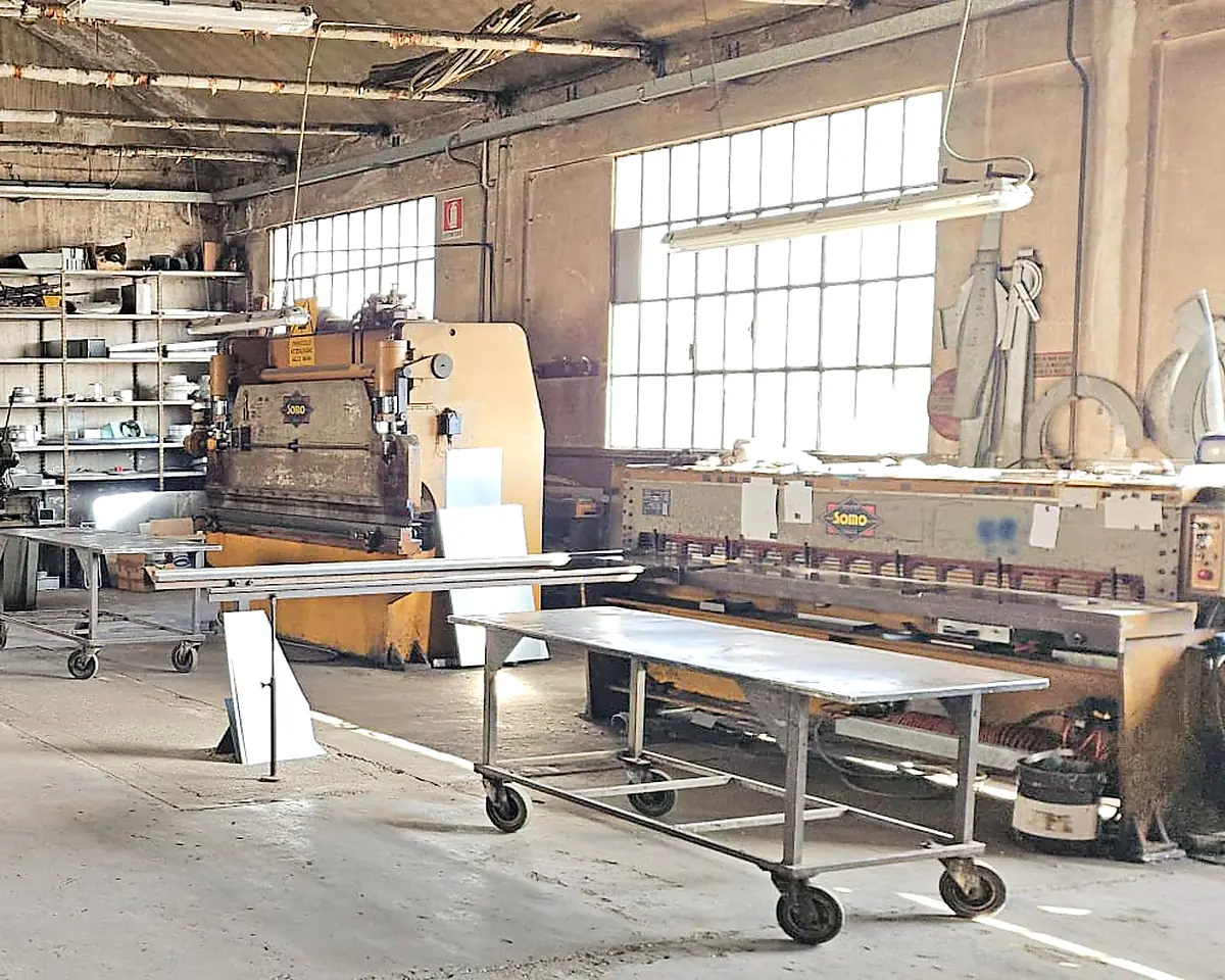 L’officina IMPES, dove produciamo canali e pezzi speciali su misura